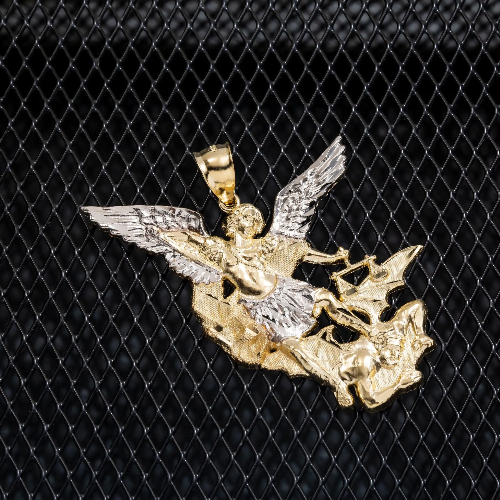 10K GOLD TWO TONE ST. MICHAEL PENDANT 7.2G