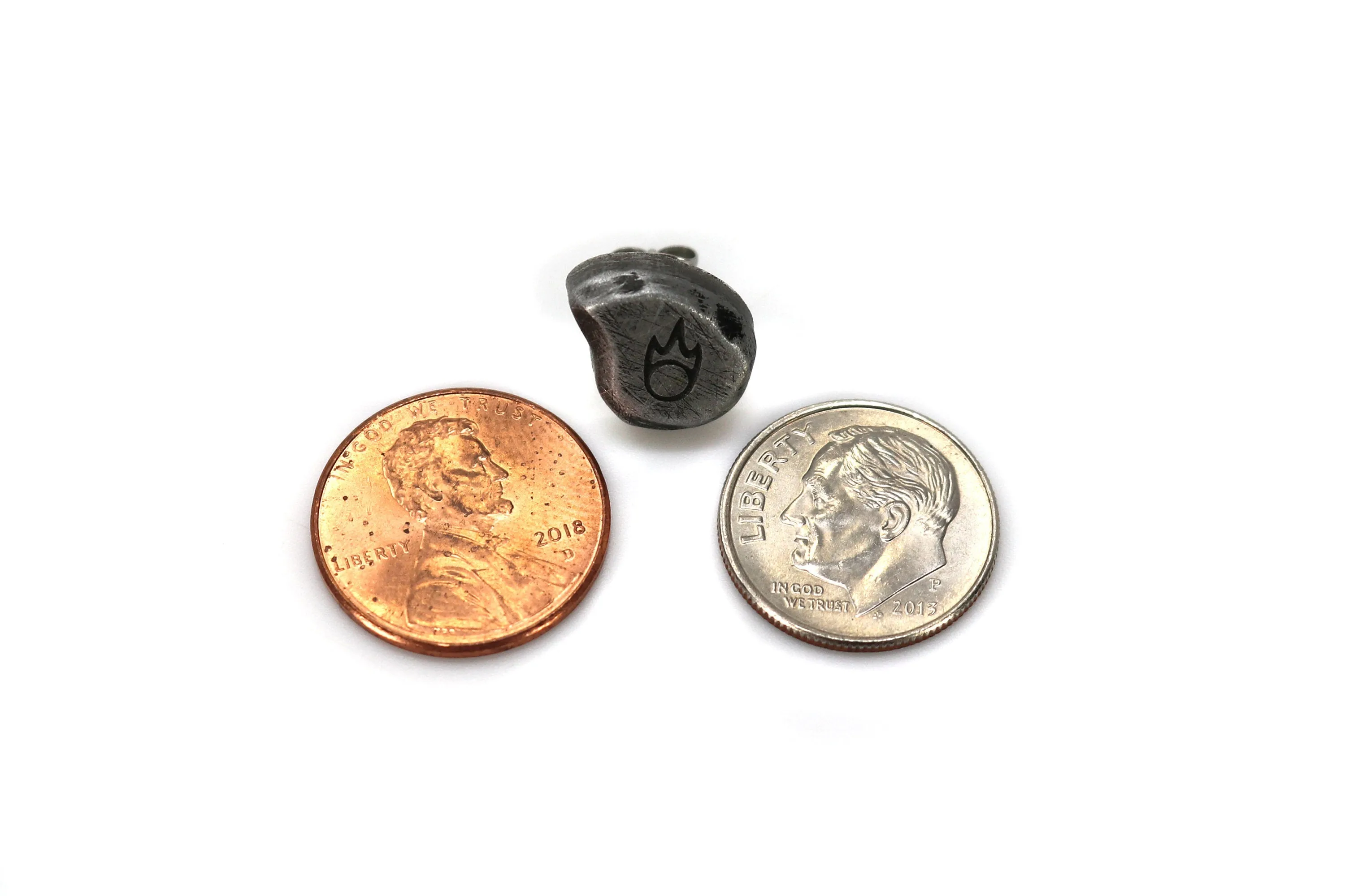 Black Mage Job Icon Stainless Steel Studded Earrings Pair - FFXIV