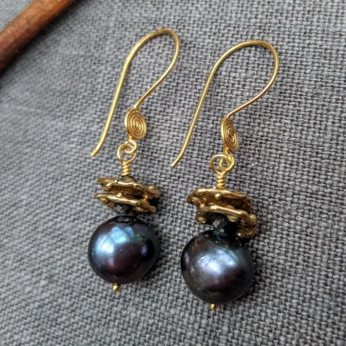 Black Pearl Earrings