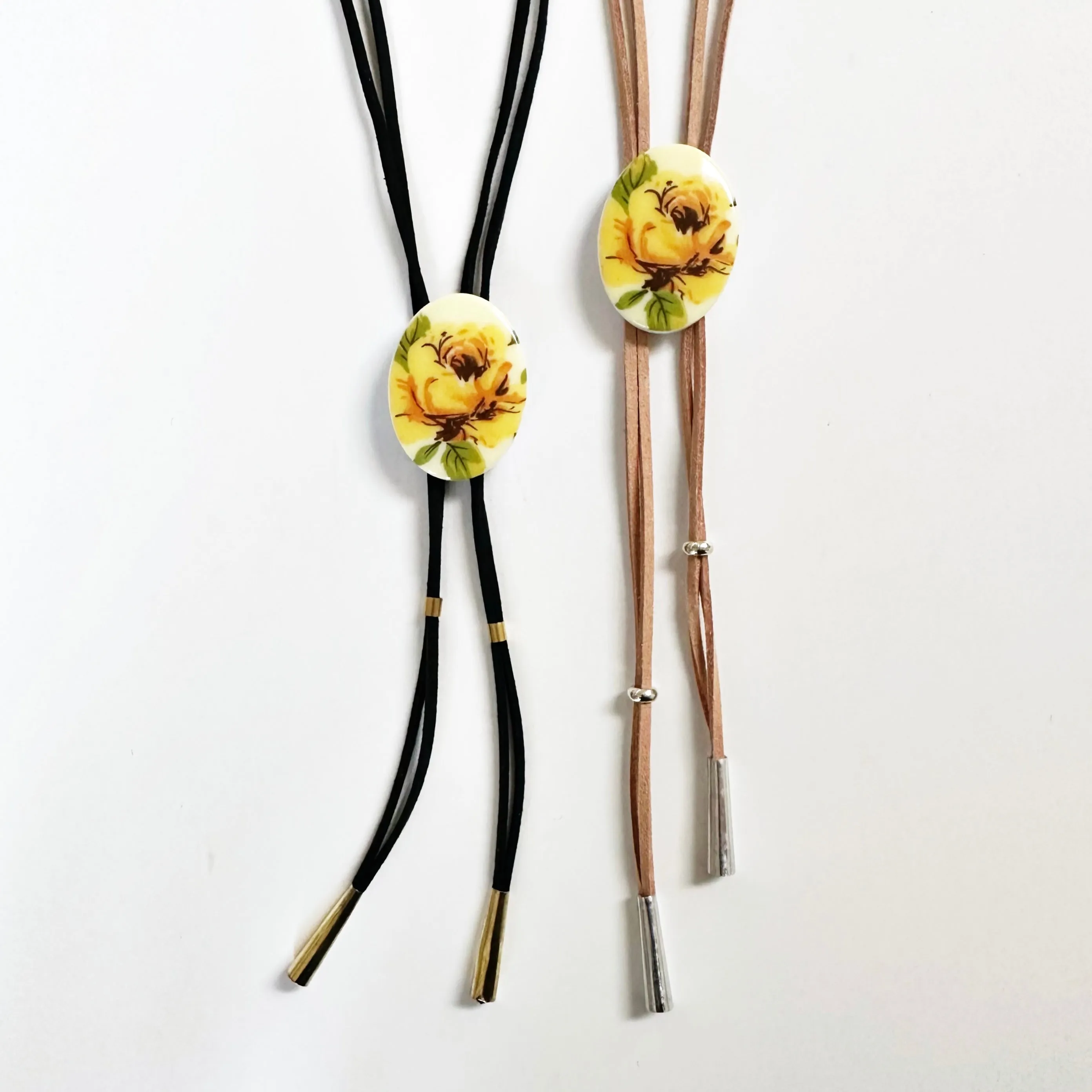 “Country Rose Bolo Necklace