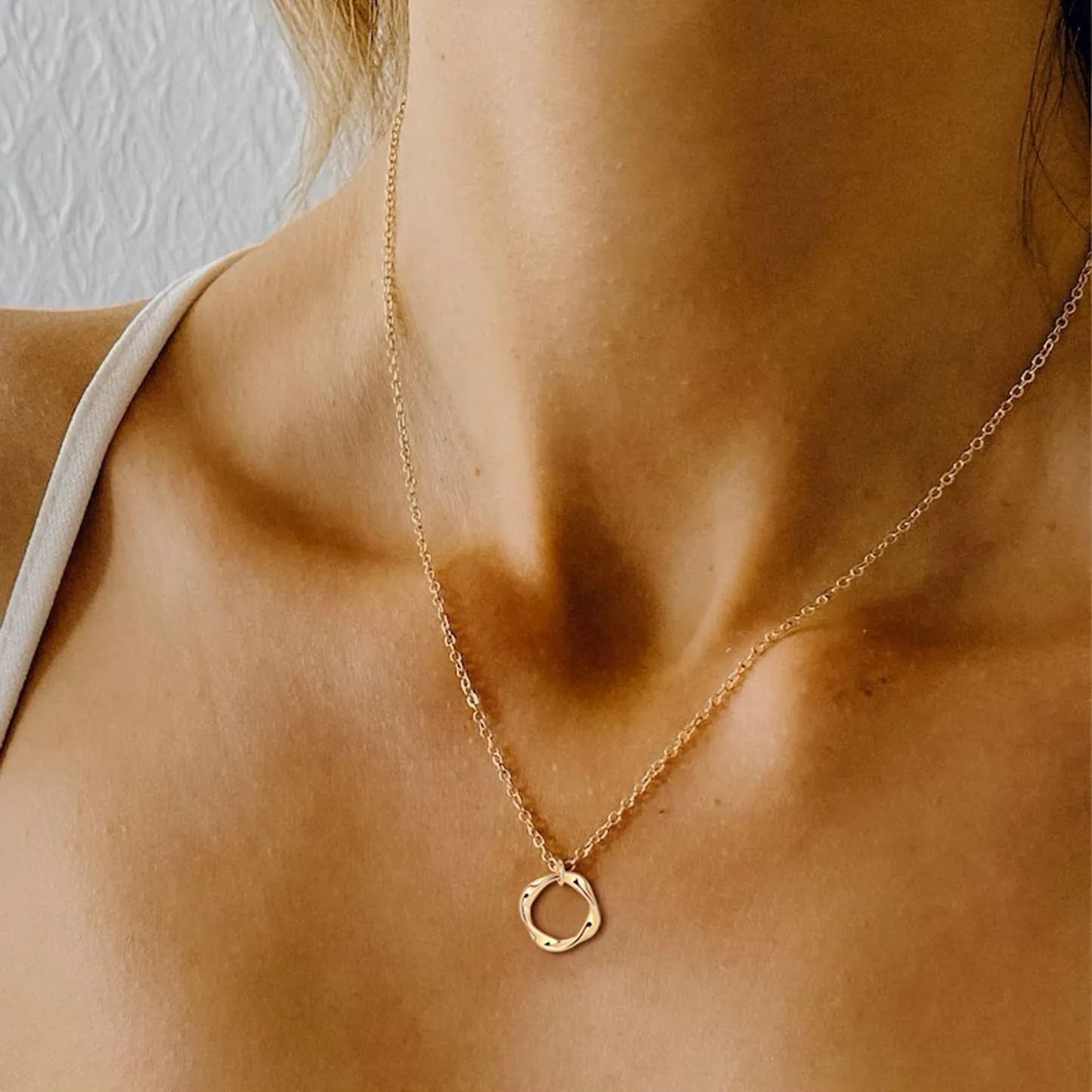 Layered Necklaces for Women Stack Dainty Cross Necklace Circle Paperclip Pearl Pendant Chain Necklaces Simple Jewelry Gift